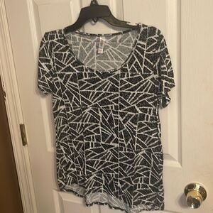 NWOT Lularoe top. Size small